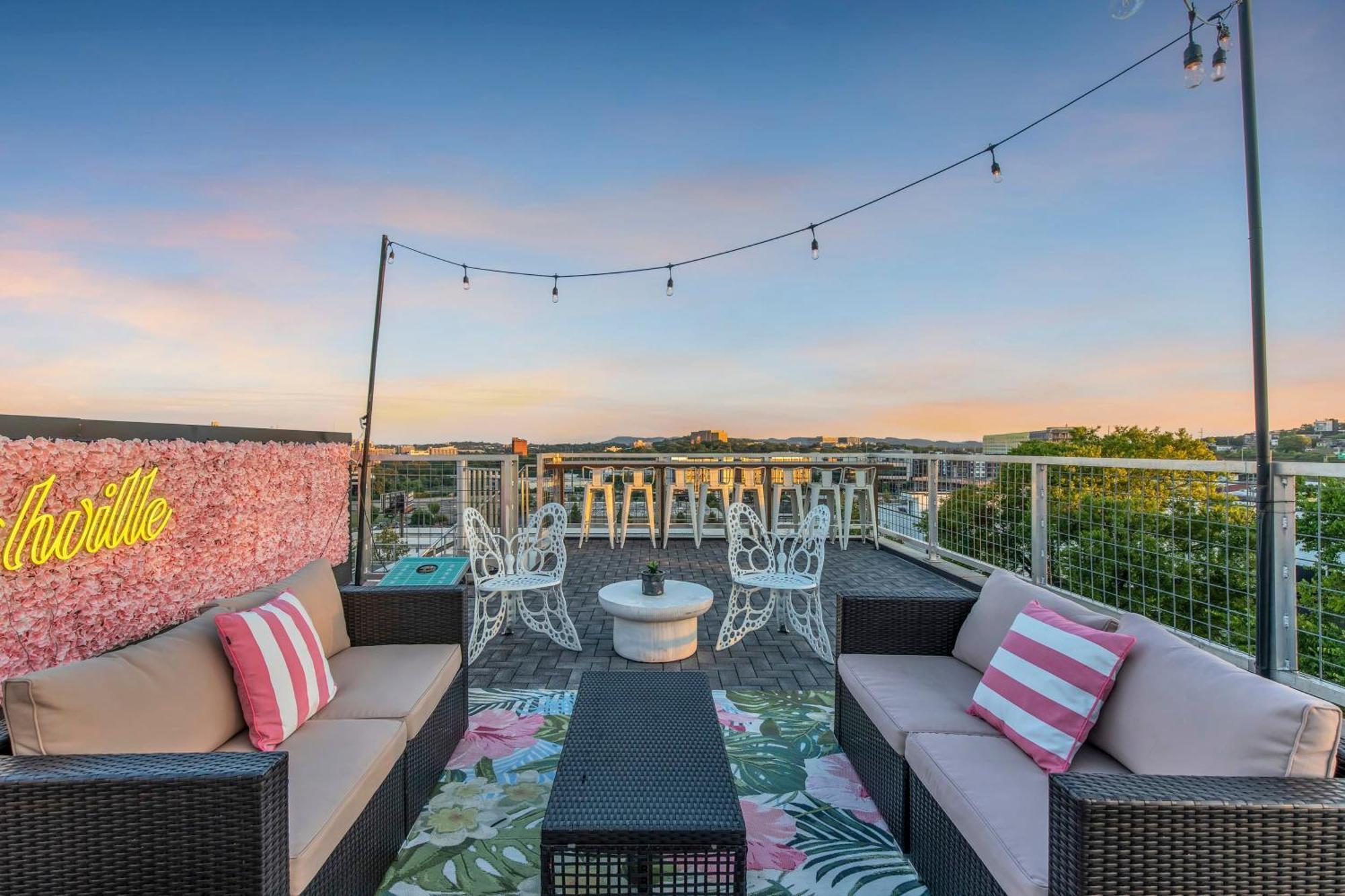 Вилла Dolly'S Big House - 18 Beds Skydeck Views Нэшвилл Экстерьер фото